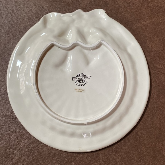 Fitz and Floyd Classics holiday dish - Picture 2 of 2